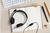 Kensington Auriculares USB-A clásicos con micrófono y control de volumen