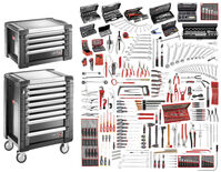 FACOM 512PC MECHANICAL TOOL SET WITH 8 DRAWER ROLLER CAB AND CHEST