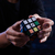 Rubik’s Phantom Cube 3x3 Zauberwürfel - der klassische 3x3 Cube mit Thermo-Twist, die Farbfelder leuchten erst bei warmer Berührung, für Logik-Akrobaten ab 8 Jahren - Original Cube