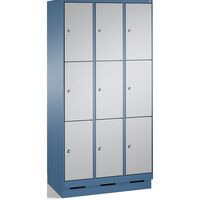 EVOLO locker unit, with plinth