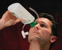 Augenspülflasche mit Trichter | Typ: Augenspülflasche ECO mit Trichter gefüllt mit 600ml Wasser keimfrei